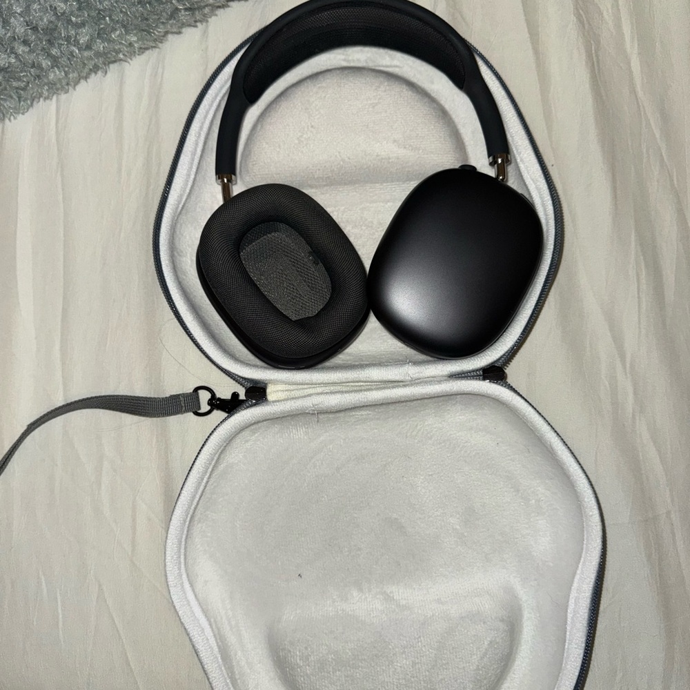 Apple air headphones
